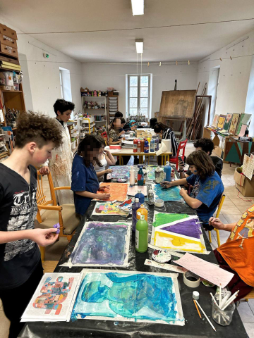 Au collège Montessori Terre d'envol